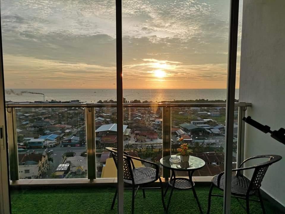 Sekinchan Seaview Homestay 7 High View Екстериор снимка